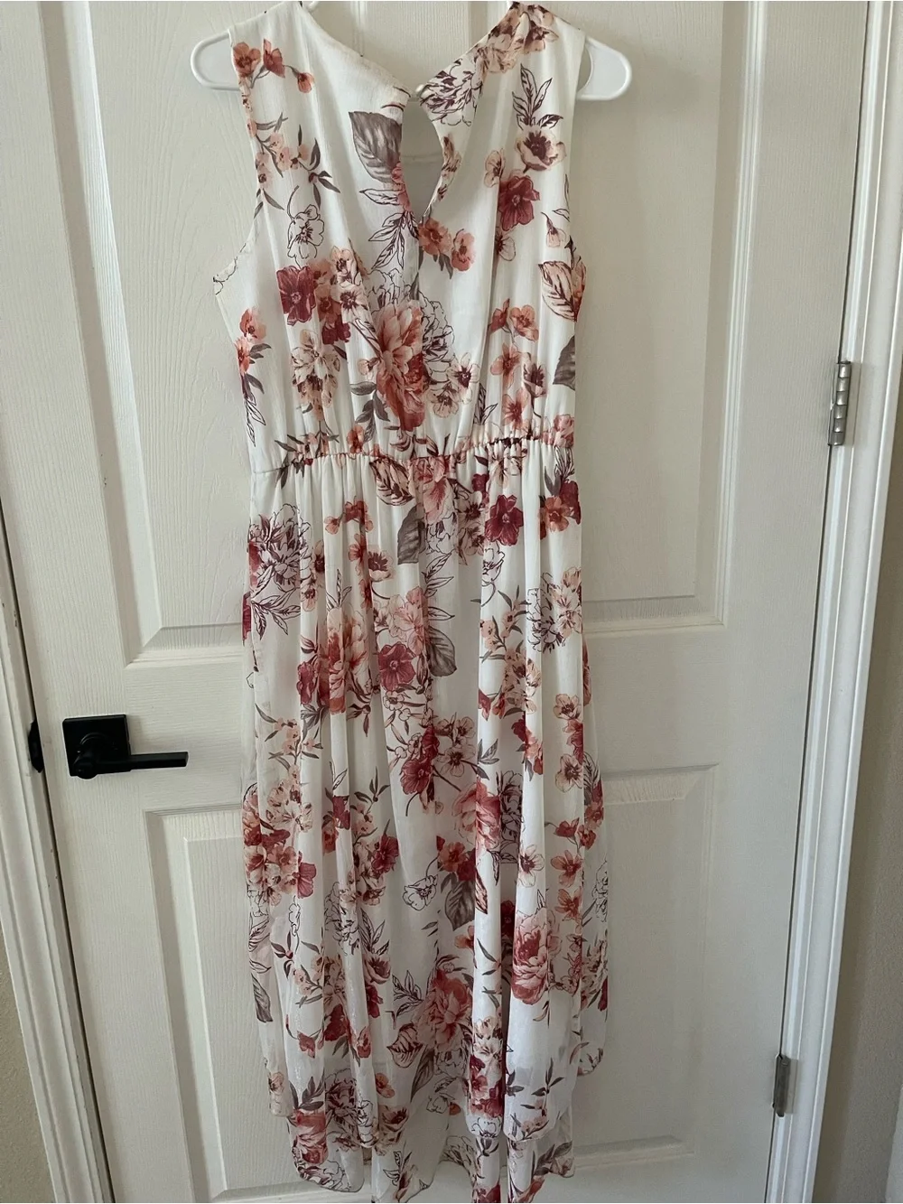 ALEXA B Floral Sleeveless Midi Dress in Cream and Dusty Rose - Picture 3 of 5